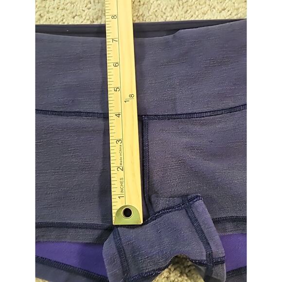 Lululemon Boogie Shorts Navy Blue Size 6 GUC Yoga Athletic Shorts - Picture 6 of 8